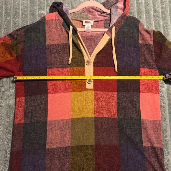 BiBi Plaid Hooded V-neck Cozy Knit - Picture 6 of 7